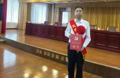 新疆长安中医脑病医院康复部主任杨俊强获“优秀共产党员”称号